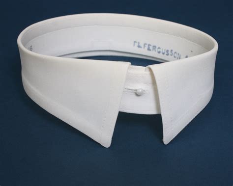 detachable white collar